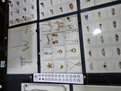 -上海跨国采购会展中心