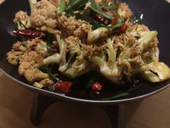 -兔行天下-鸿鹤鲜锅兔(中海国际店)