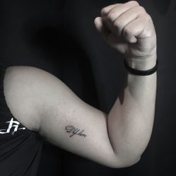 -木子·纹身店TATTOO穿孔·洗纹身