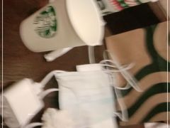 -星巴克臻选(南京金茂览秀城店)