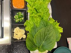 -臻牛烤肉