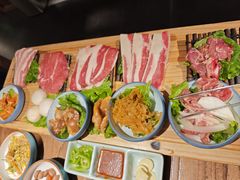 -明洞阿姨·韩式酱蟹烤肉·创意料理(三元桥店)