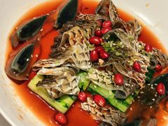 凉拌鱼皮配皮蛋黄瓜-炳胜品味(海印总店)