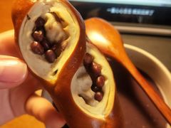 红豆碱水面包-WHEN PIGS FLY当猪飞