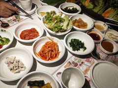 餐前小菜-本家韩国烤肉(青岛万象城店)