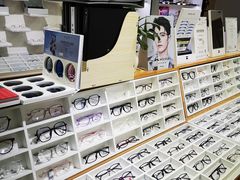 -MiRi眼镜·蔡司·星趣控·尼康控优点视觉合作店(南京东路店)