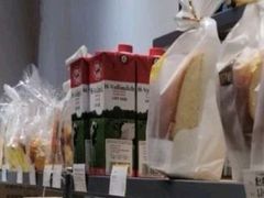 -皇冠幸福里动物奶油生日蛋糕(古田三路店)