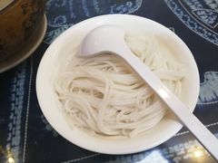 -桥香园云南过桥米线(金马碧鸡店)