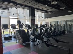 -健变健身俱乐部(前海天虹商场店)