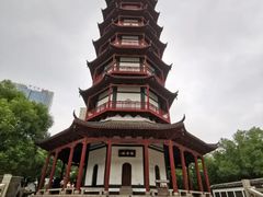 -绳金塔