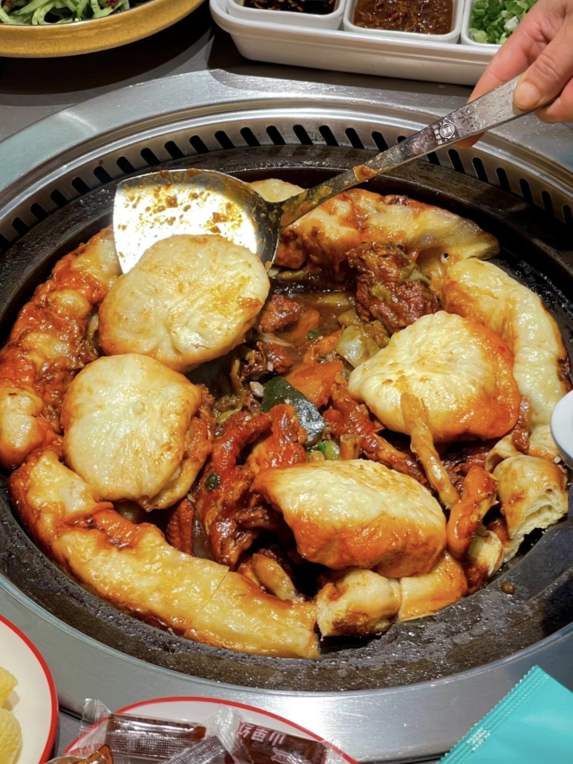 哈尔滨灶座小锅烀饼,东北味儿超满足!