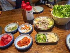 -明洞阿姨·韩式酱蟹烤肉·创意料理(三元桥店)