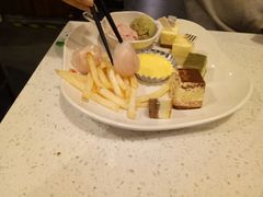 -佰烧海鲜烤肉火锅自助(世茂国际广场店)
