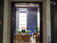 -锦龙国际酒店(天津奥体中心华苑地铁站店)