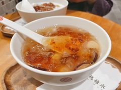 银耳桃胶莲子-彬媽糖水(万象天地店)