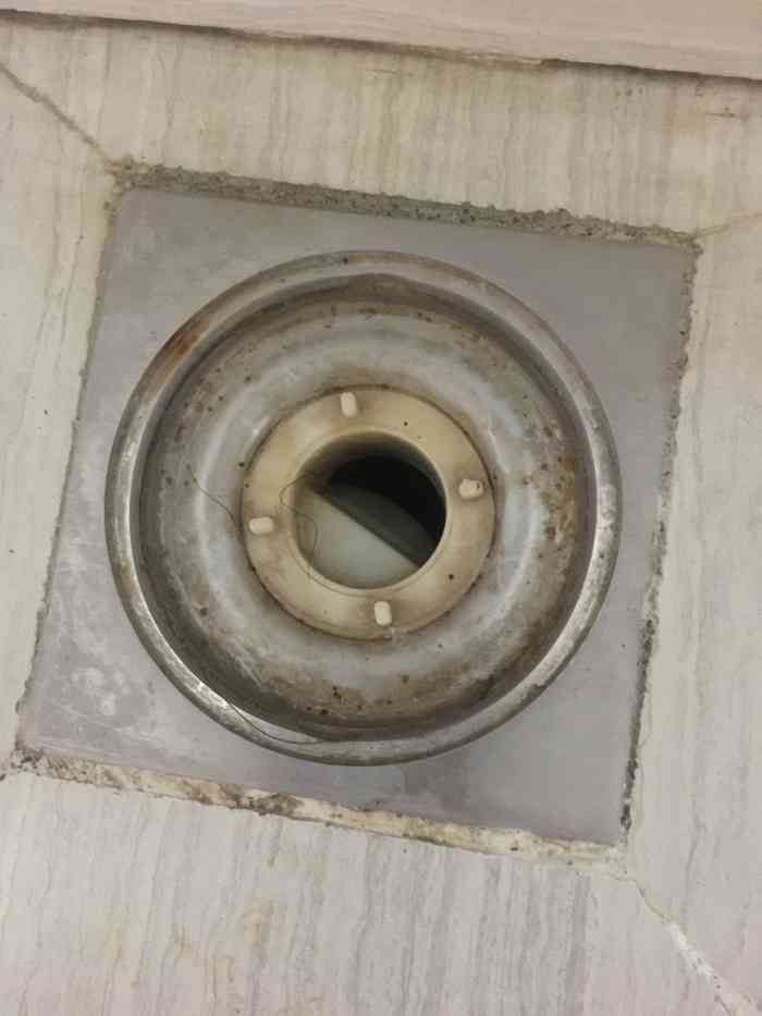 打分 这年头能找到这种地漏并且给客户装上去,也是独一份了.