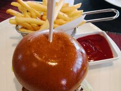 -WOLFGANG PUCK KITCHEN & BAR(迪士尼小镇店)