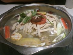 骨头锅-川中故事·成都老火锅(东书房店)