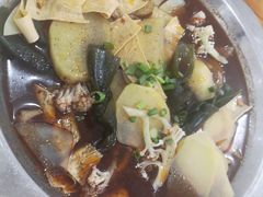 -李双猪·小龙虾·烧烤·羊肉煲(乐山店)