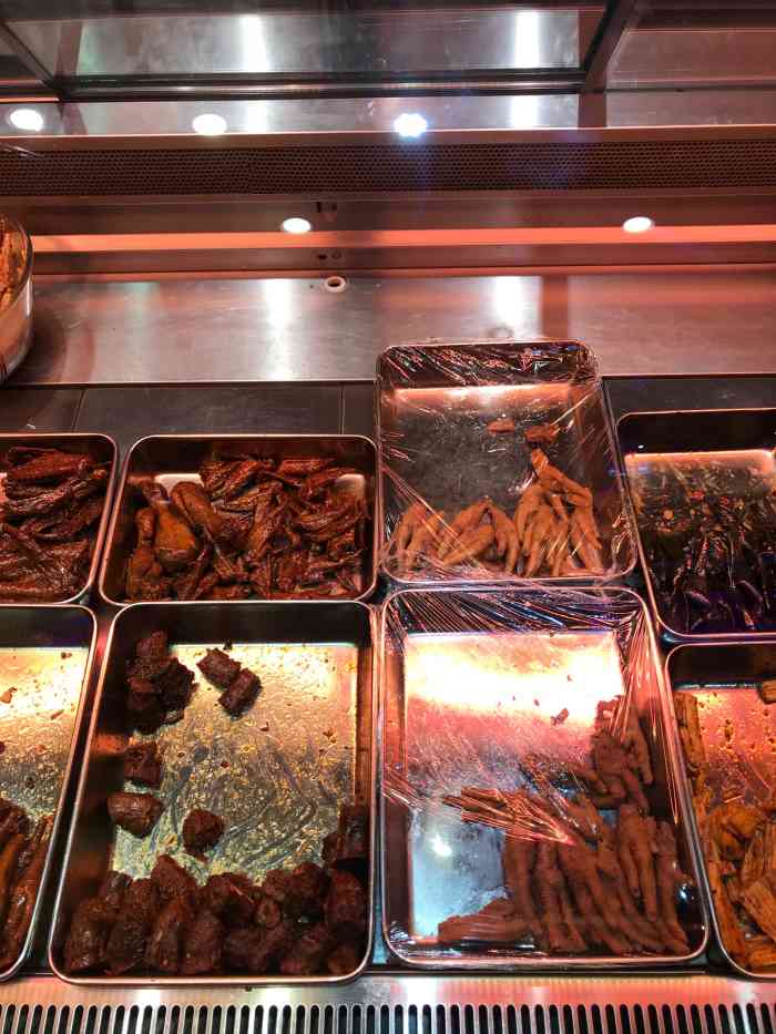 卤阿卤小鲜(t11店"t11负一楼的卤啊卤,之前朋友在别的店办.