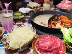 -赵美丽·重庆社区火锅·直营店(火车东站·中豪国际店)