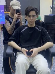 点击看大图 -藤野造型专业烫染接发