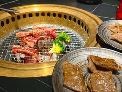 -山川小町·极番烧肉(新地假日广场店)