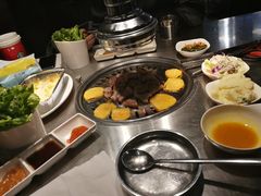 -韩聚屋韩国烤肉餐厅(新北万达店)