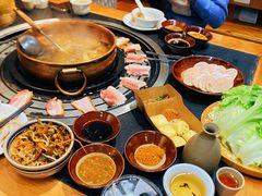 -阿山卓·野生菌火锅·纳西火塘烤肉