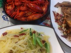 -老鄞江清水龙虾•赵赵家(江北店)