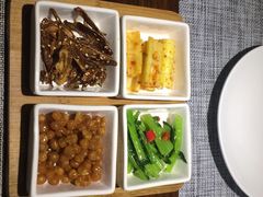-乐领拈花溪·林涧食韵