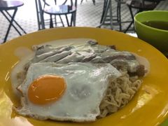 牛扒捞丁-噏耷茶档