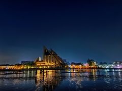 -侨港海滩