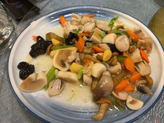 -镜泊湖酒家(兴华街金鼎店)