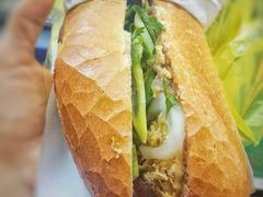 -Bánh Mì Huynh Hoa