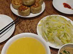 -清真吴记门钉肉饼·喜多利