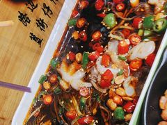 -路边边地标烧烤·川菜·小龙虾·音乐酒馆(良乡长虹店)