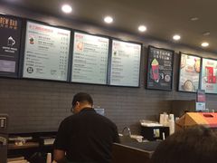 -星巴克臻选(深圳龙华红山天虹店)