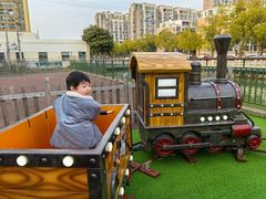 -蒙特利亲子乐园