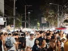 -周日夜市