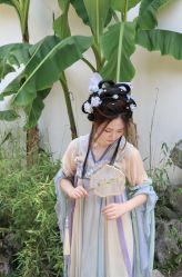 -一揽芳华汉服旗袍体验馆(拙政园店)