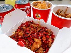 -南门金峰辣子鸡·玩串串(昌发展万科广场店)