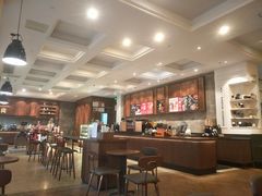大堂-星巴克臻选(广州沙面店)