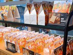 面包甜点陈列柜-爸爸糖吐司面包(北京西单大悦城店)