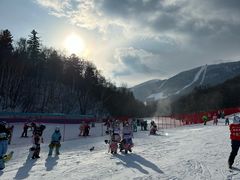 -亚布力新体委滑雪场