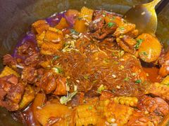 -山河屯铁锅炖(哈西站店)