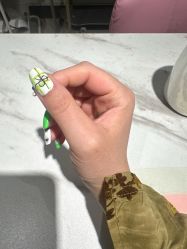 -丽心自助美甲美睫