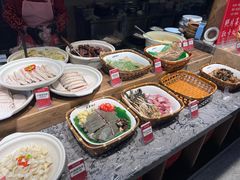 -头上红煨盐鸡·非遗院子餐厅
