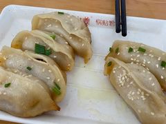-小姜锅贴(凤凰街店)