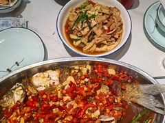 回娘家的香辣鱼-回家吃饭·地道南昌菜(建德观总店)